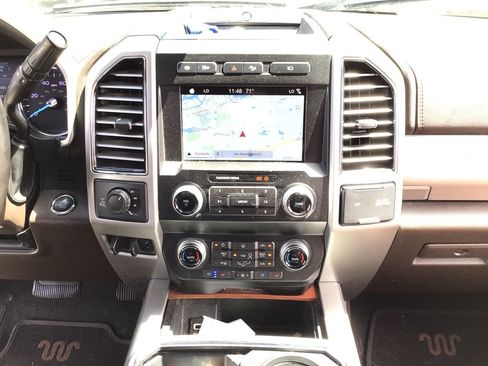 Used 2019 Ford F250 King Ranch w/ King Ranch Ultimate Package AWD/4WD image 23
