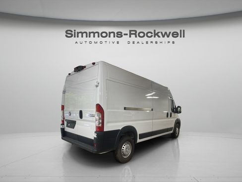 Used 2026 RAM ProMaster 2500 w/ Convenience Group FWD image 5