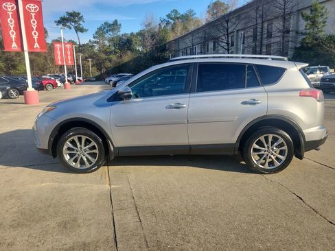 Used 2016 Toyota RAV4 Limited image 2