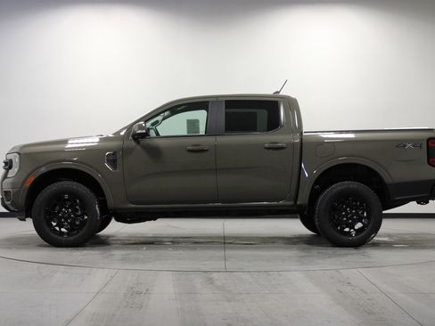 New 2025 Ford Ranger Lariat w/ Black Appearance Package image 7