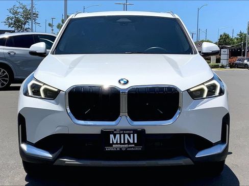 Used 2023 BMW X1 xDrive28i w/ Convenience Package AWD/4WD image 3
