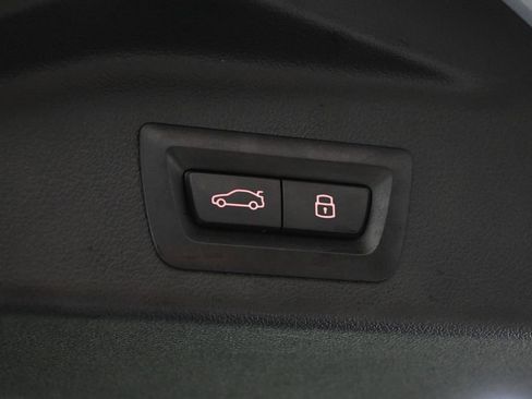 Certified 2025 BMW X5 xDrive50e w/ M Sport Package image 39