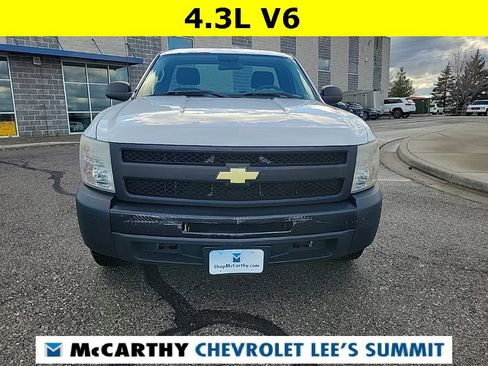 Used 2011 Chevrolet Silverado 1500 W/T image 2
