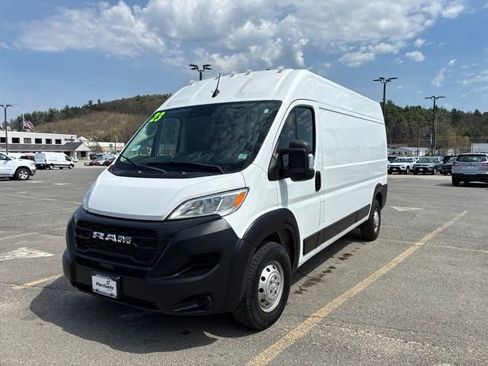 Used 2023 RAM ProMaster 2500 FWD image 3