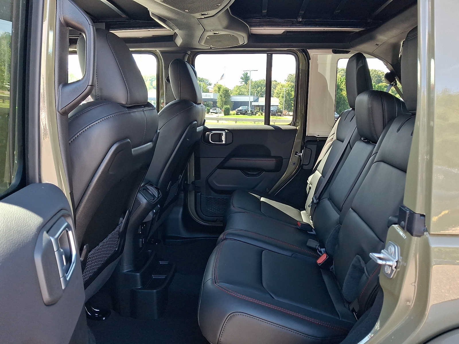 New 2027 Jeep Wrangler Unlimited Rubicon 392 AWD/4WD image 6