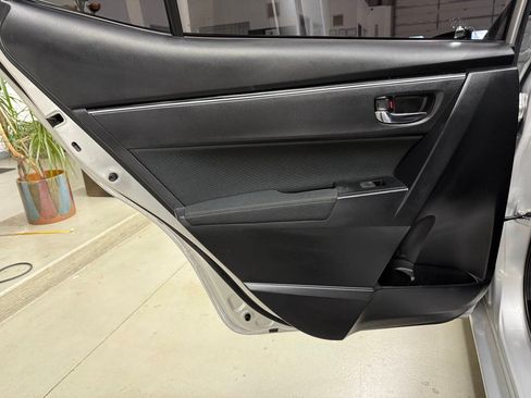Used 2019 Toyota Corolla LE FWD image 12