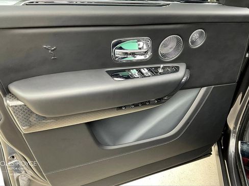 Certified 2022 Rolls-Royce Cullinan Black Badge w/ Dark Exterior Package image 20