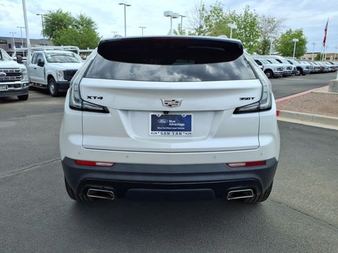 Used 2022 Cadillac XT4 Sport w/ Cold Weather Package FWD image 5