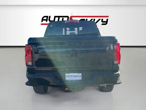 Used 2024 Chevrolet Colorado Z71 w/ LPO, Dark Essentials Package image 6