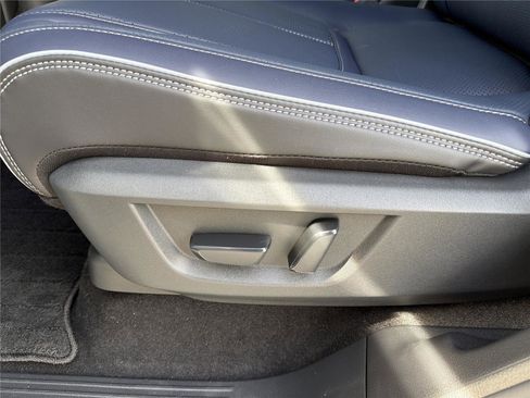 New 2026 INFINITI QX80 4WD w/ Sport Exterior Package image 43