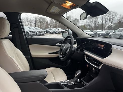 Used 2024 Buick Encore GX Sport Touring w/ Advanced Technology Package image 33