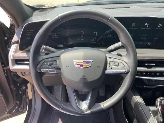 Used 2025 Cadillac XT4 Premium Luxury FWD image 16