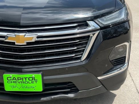 Used 2023 Chevrolet Traverse LT FWD image 8
