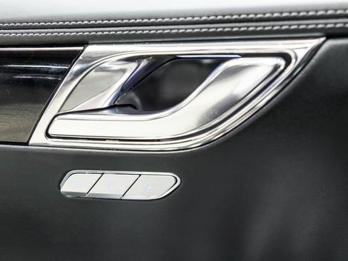 Used 2025 Genesis GV80 2.5T Standard AWD/4WD image 46