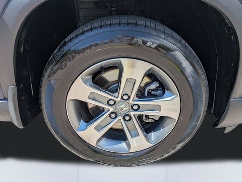 Used 2025 Honda Pilot EX-L image 11