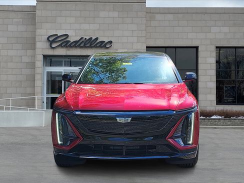 New 2026 Cadillac Lyriq Sport image 7