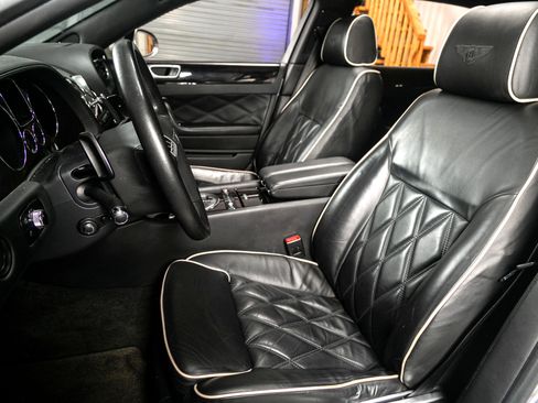 Used 2009 Bentley Flying Spur Flying Spur Speed w/ Convenience Specification Pkg image 4