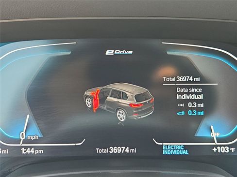 Used 2023 BMW X5 xDrive45e w/ Climate Comfort Package AWD/4WD image 24