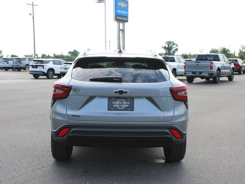 New 2026 Chevrolet Trax RS w/ Driver Confidence Package FWD image 8