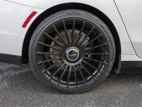 Used 2024 BMW i7 xDrive60 image 10