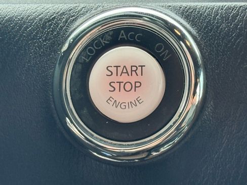 Used 2018 Nissan Armada Platinum w/ Captain Seat Package image 31