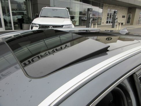 Used 2016 BMW 328i xDrive Wagon image 17