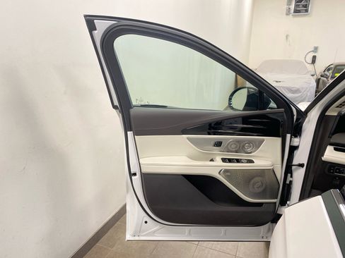 New 2026 Lincoln Nautilus Black Label AWD/4WD image 14