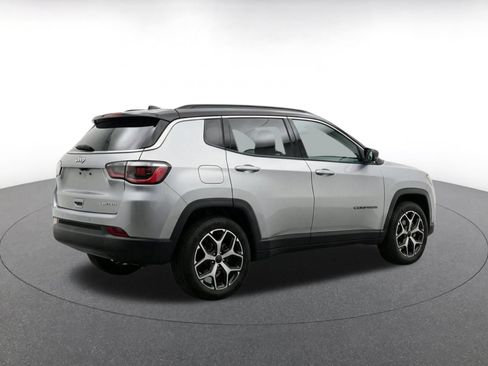 Used 2025 Jeep Compass Limited AWD/4WD image 11