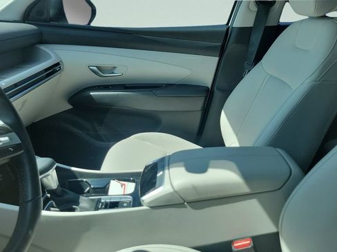 Certified 2025 Hyundai Tucson SEL AWD/4WD image 3