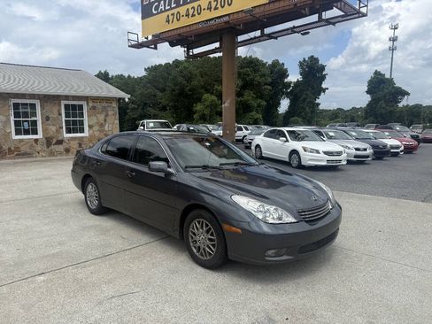 Used 2004 Lexus ES 330 w/ Premium Pkg FWD image 9