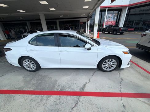 Used 2024 Toyota Camry LE FWD image 16