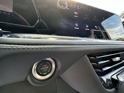 Used 2025 Chevrolet Tahoe Z71 image 27