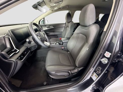 Used 2023 Kia Sportage LX FWD image 19