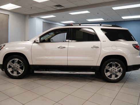 Used 2017 GMC Acadia Limited SLT image 2