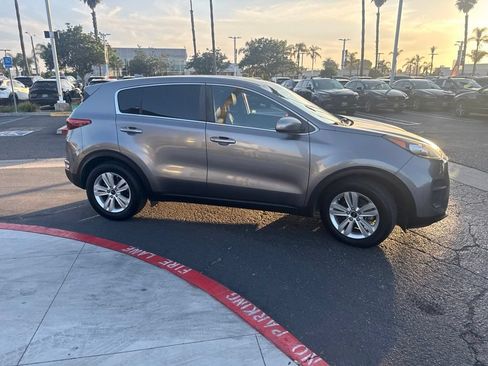 Used 2017 Kia Sportage LX FWD image 29