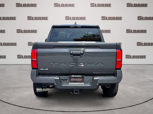 Used 2026 Toyota Tacoma SR5 AWD/4WD image 4