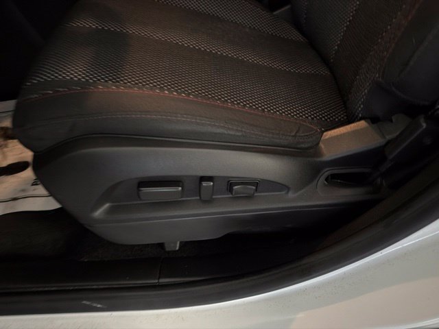 Used 2016 GMC Terrain SLE w/ Convenience Package FWD image 17