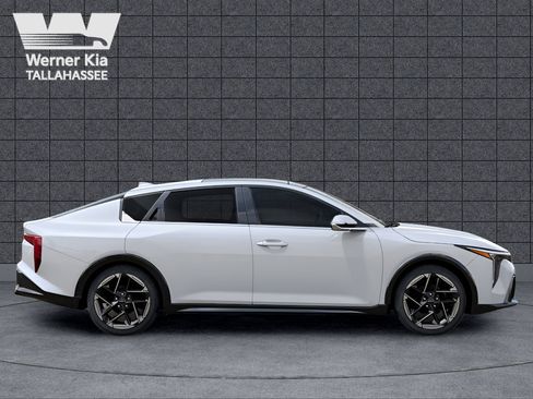 New 2025 Kia K4 GT-Line image 7