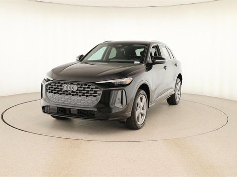 New 2025 Audi Q5 Premium Plus image 12