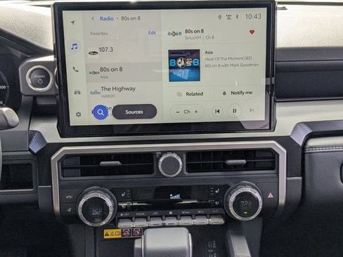 New 2026 Toyota 4Runner Limited AWD/4WD image 17