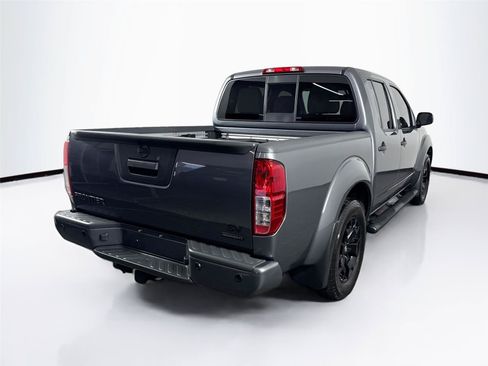 Used 2020 Nissan Frontier SV w/ Midnight Edition Floor Mats RWD image 2