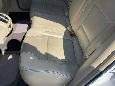 Used 2015 Ford Taurus SEL w/ Equipment Group 201A image 17