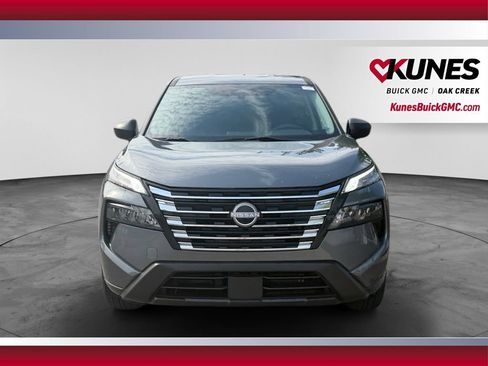 Used 2024 Nissan Rogue S AWD/4WD image 3