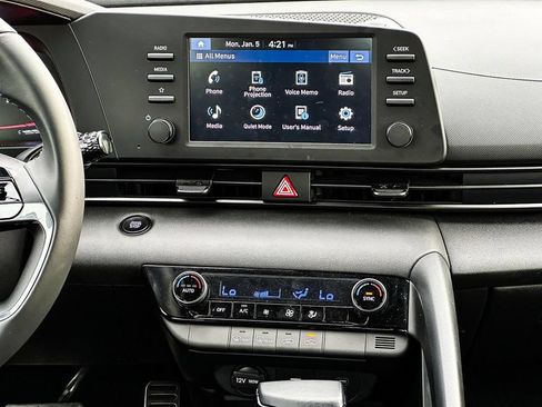 Used 2025 Hyundai Elantra Sport w/ Cargo Package FWD image 29