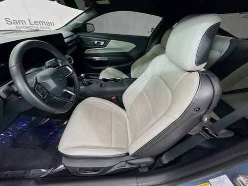 Used 2025 Ford Mustang GT Premium RWD image 20