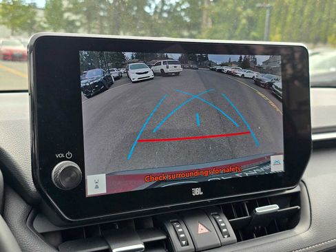 Used 2023 Toyota RAV4 XLE Premium image 28