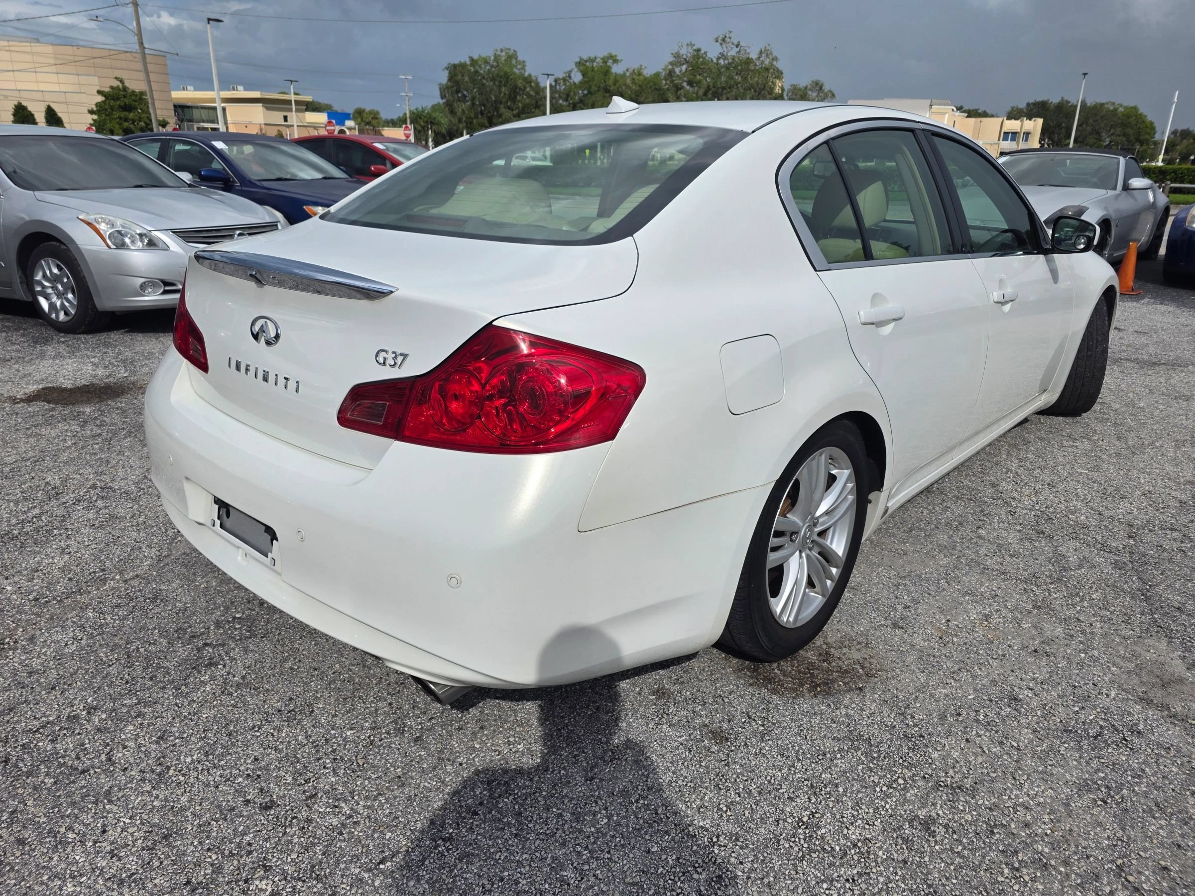 Used 2013 INFINITI G37 Journey w/ Premium Pkg RWD image 9