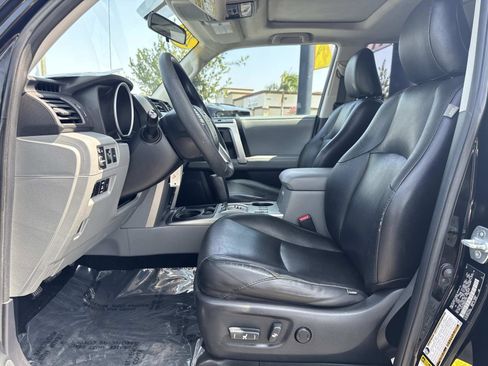 Used 2011 Toyota 4Runner SR5 w/ Convenience Pkg RWD image 19