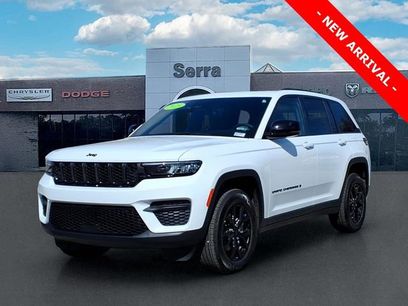 Used 2025 Jeep Grand Cherokee Altitude