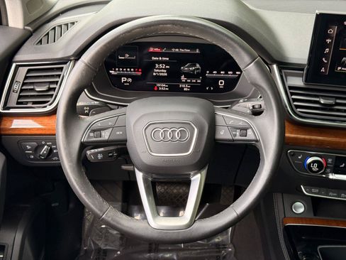 Used 2023 Audi Q5 2.0T Premium Plus w/ Premium Plus Package AWD/4WD image 9